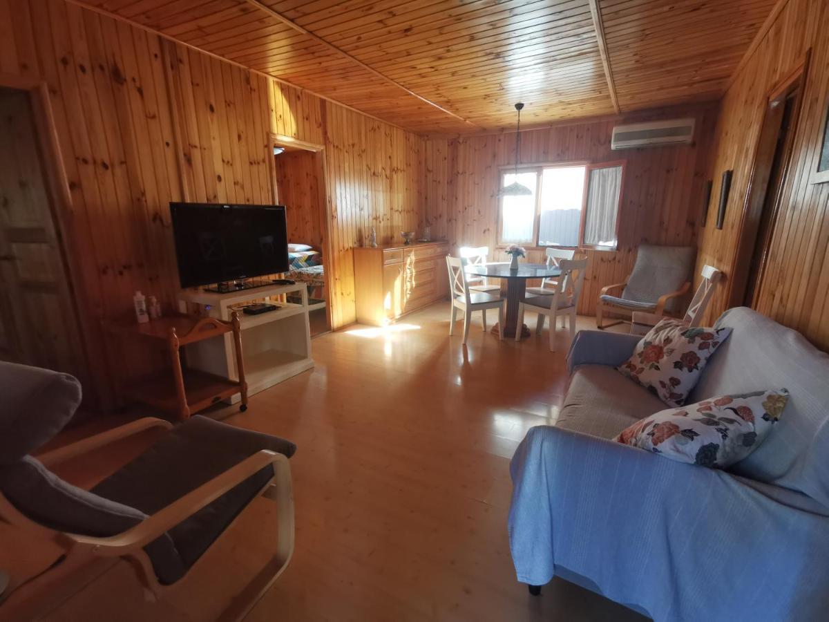 Bungalow con piscina en camping privado cerca de la playa de Torre del Mar Ideal familias Vélez Exterior foto
